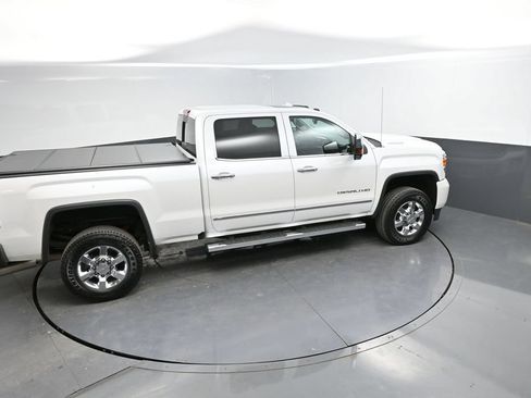 Used 2019 GMC Sierra 3500 Denali w/ Duramax Plus Package AWD/4WD image 31