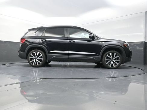 Used 2024 Volkswagen Taos SE FWD image 37