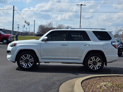 Used 2023 Toyota 4Runner Limited image 8