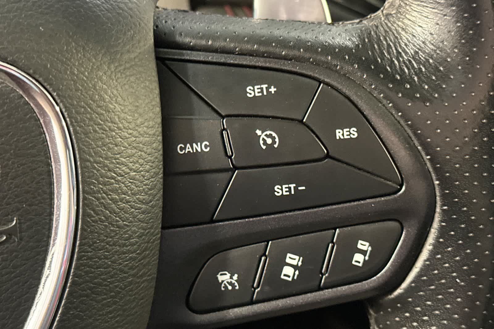 Used 2023 Dodge Durango R/T AWD/4WD image 32