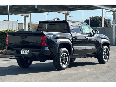 New 2025 Toyota Tacoma TRD Off-Road image 4