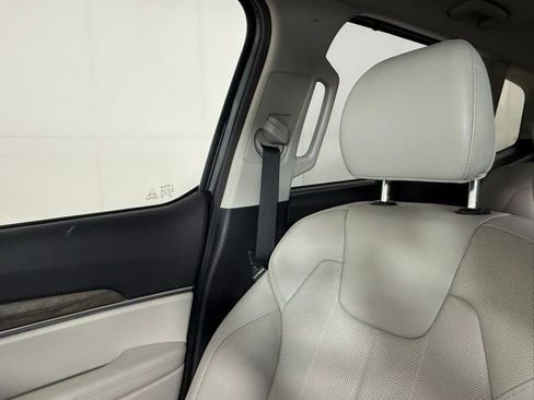 Used 2021 Kia Telluride EX w/ EX Premium Package image 16