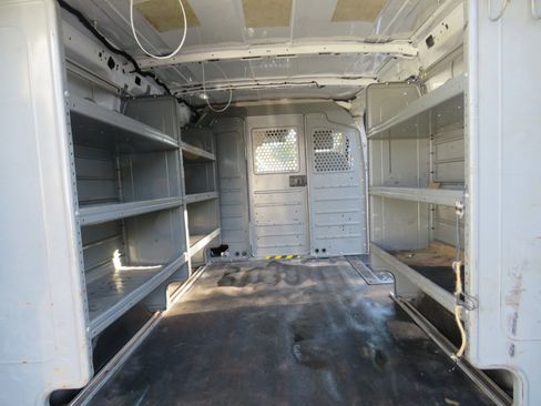 Used 2015 Ford Transit 250 250 Van Low Roof w/Sliding Pas image 22