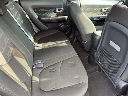 Used 2012 Kia Soul + w/ Audio Pkg FWD image 20
