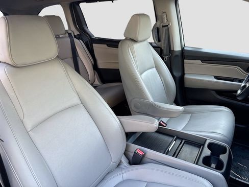 Used 2023 Honda Odyssey EX-L image 29