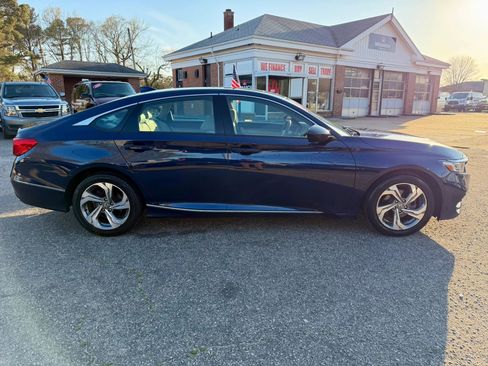 Used 2020 Honda Accord EX image 6