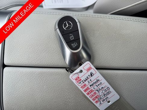 Used 2024 Mercedes-Benz C 300 4MATIC Sedan image 31