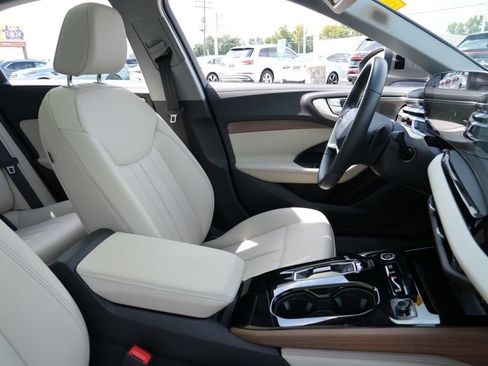 Used 2025 Audi A5 2.0T Premium Plus AWD/4WD image 16