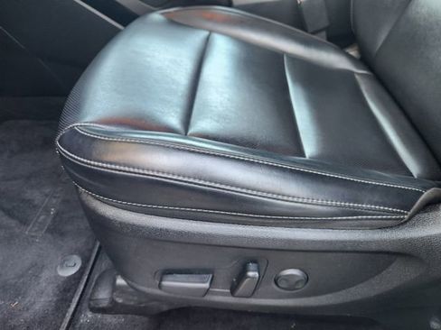 Used 2024 Kia Telluride S image 23