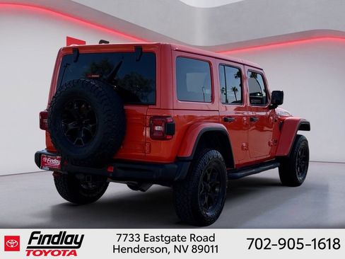 Used 2018 Jeep Wrangler Unlimited Rubicon w/ Dual Top Group AWD/4WD image 3