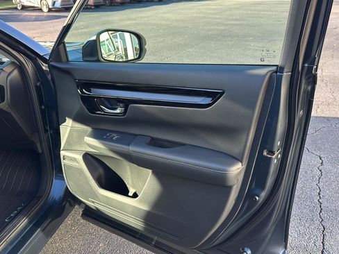 Used 2023 Honda CR-V EX-L image 11