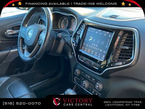 Used 2019 Jeep Cherokee Limited w/ Luxury Group image 22