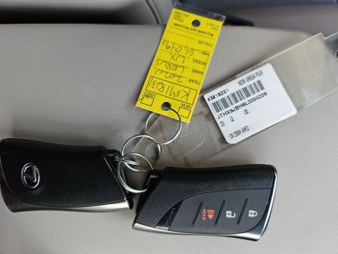 Used 2020 Lexus UX 250h AWD/4WD image 15