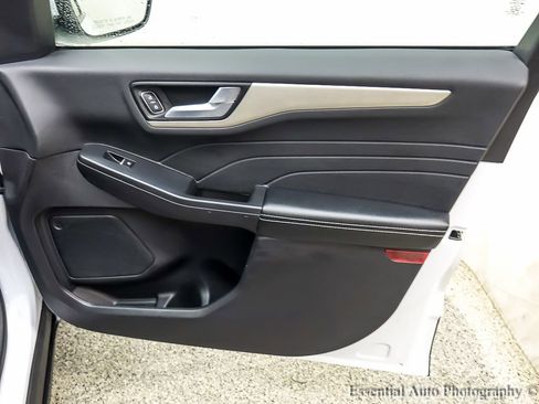 Used 2022 Ford Escape SEL image 24