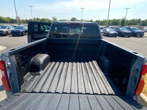 Used 2024 Chevrolet Silverado 1500 ZR2 w/ Technology Package AWD/4WD image 6