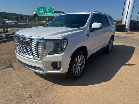 Used 2022 GMC Yukon Denali AWD/4WD image 13