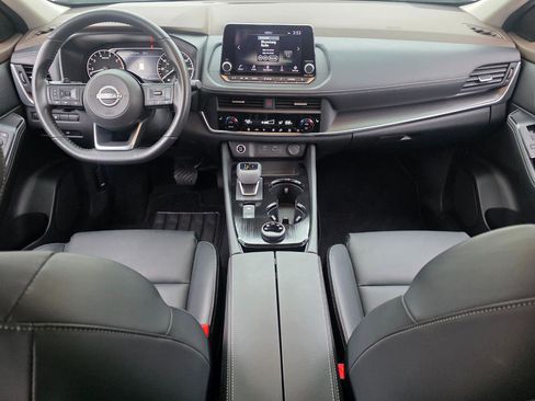 Used 2023 Nissan Rogue SV w/ SV Premium B Package image 14