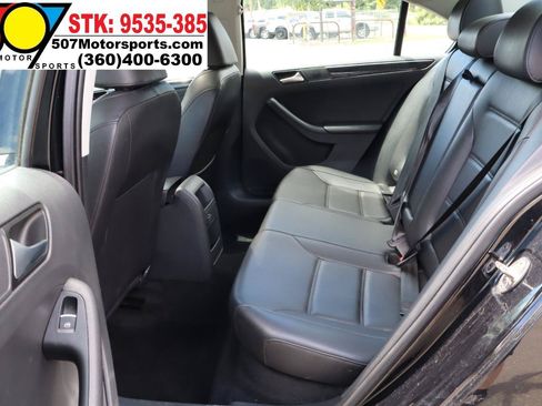 Used 2017 Volkswagen Jetta SEL FWD image 14
