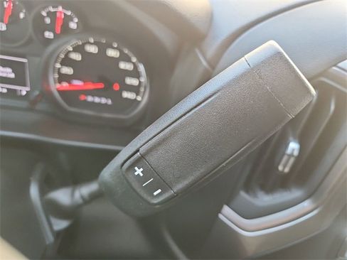 Used 2024 Chevrolet Silverado 1500 Custom image 15