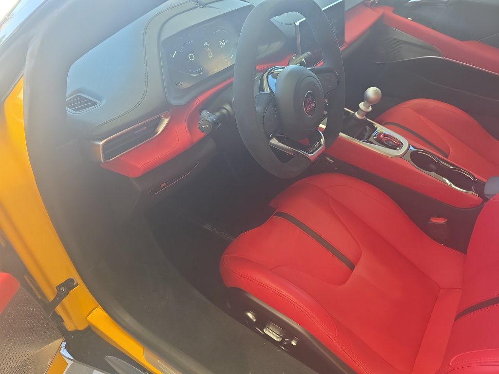 Used 2025 Lotus Emira RWD image 28
