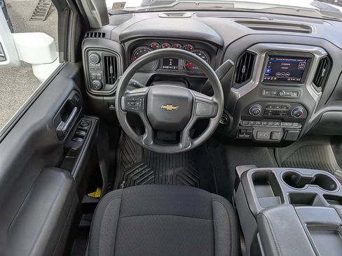 Used 2025 Chevrolet Silverado 2500 Custom w/ Custom Value Package AWD/4WD image 17