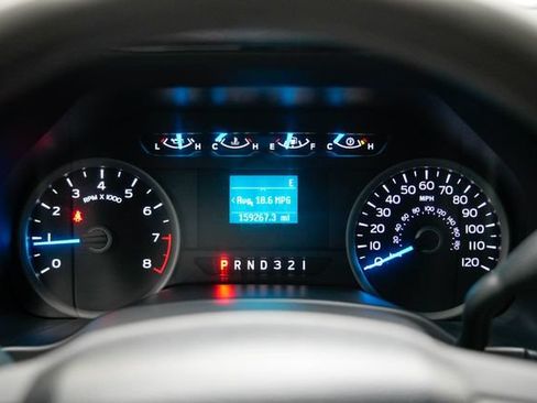 Used 2017 Ford F150 XLT AWD/4WD image 8