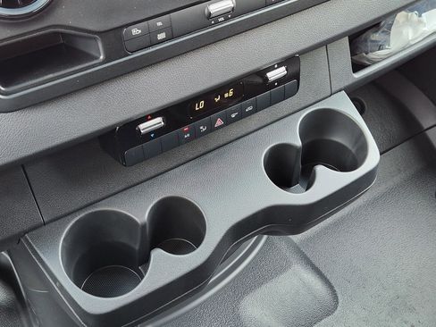 New 2024 Mercedes-Benz Sprinter 144 Cargo image 21