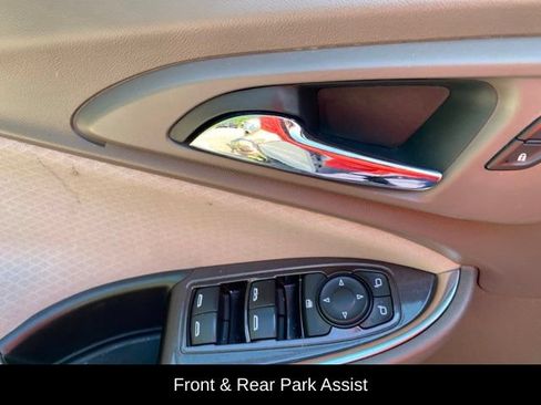 Used 2018 Chevrolet Malibu LT w/ Driver Confidence Package FWD image 13