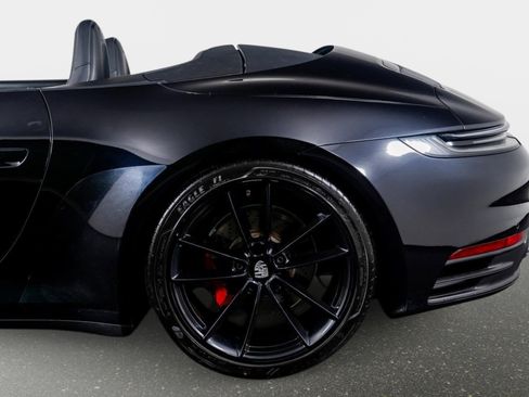 Used 2021 Porsche 911 Carrera 4S w/ Sport Package image 22