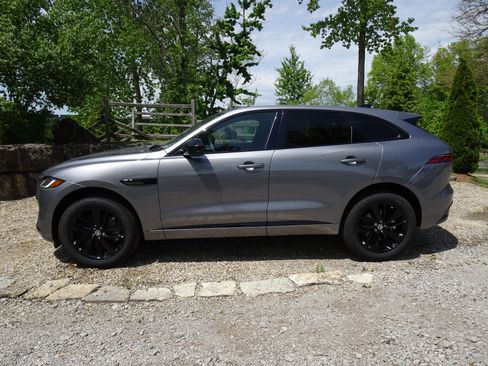 New 2026 Jaguar F-PACE R-Dynamic S image 9