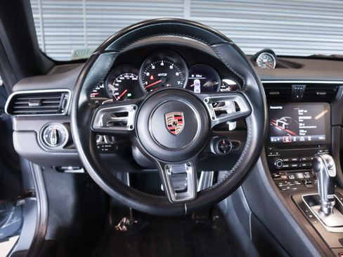 Used 2017 Porsche 911 Carrera GTS RWD image 15