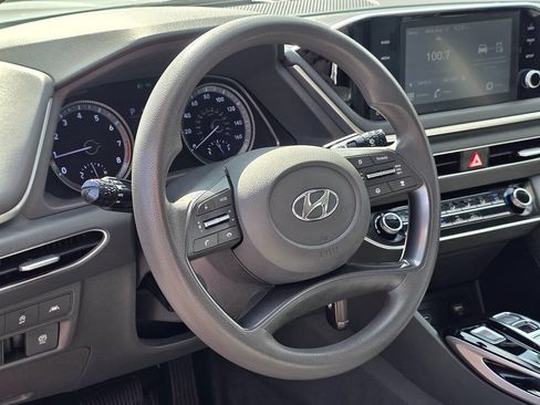Used 2021 Hyundai Sonata SE FWD image 17