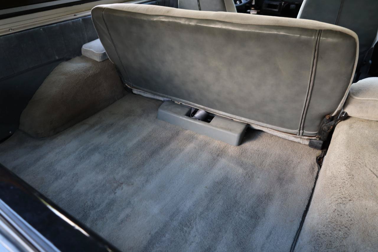 Used 1990 Chevrolet Blazer 4WD image 9
