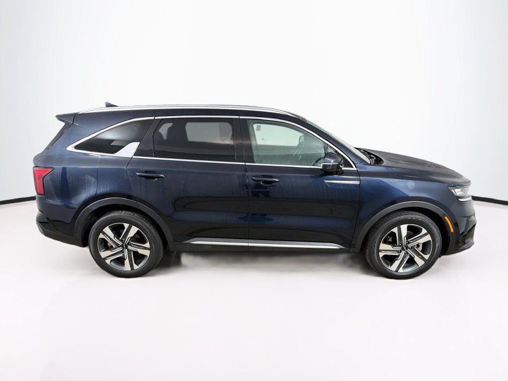 Certified 2023 Kia Sorento EX AWD/4WD image 4