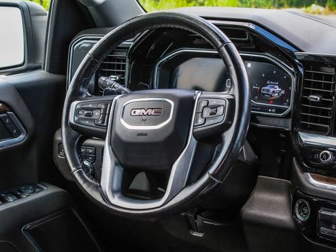 Used 2022 GMC Sierra 1500 Elevation w/ X31 Off-Road Package AWD/4WD image 25