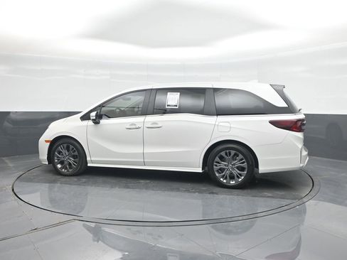 Used 2025 Honda Odyssey Touring image 29