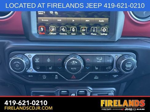 Used 2022 Jeep Wrangler Unlimited Rubicon w/ Cold Weather Group image 26