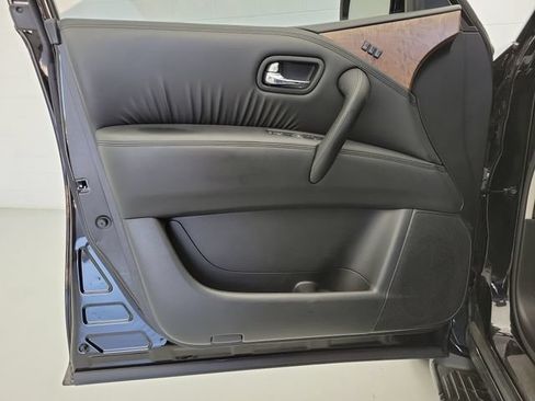 Used 2023 Nissan Armada SL w/ Captain's Chairs Package RWD image 20
