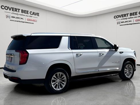 Used 2023 GMC Yukon XL SLT image 10