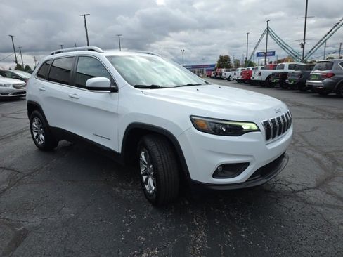 Used 2020 Jeep Cherokee Latitude Plus w/ Cold Weather Group image 8