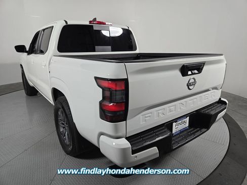 Used 2025 Nissan Frontier SV RWD image 4