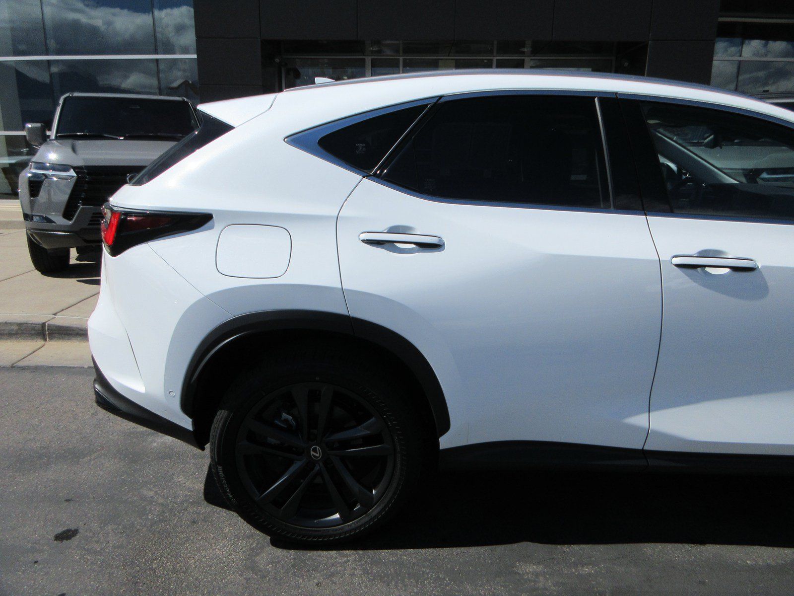 Used 2026 Lexus NX 450h+ AWD w/ Accessory Package (Z2) image 10