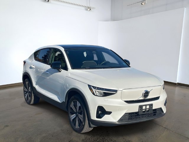 Certified 2023 Volvo C40 P8 Recharge Plus w/ Climate Package AWD/4WD image 3