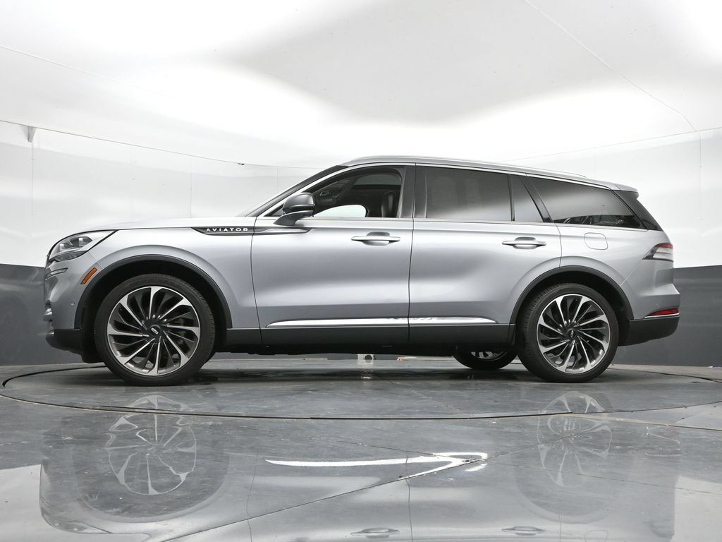 Used 2022 Lincoln Aviator Reserve w/ Equipment Group 201A AWD/4WD image 47