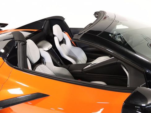 Used 2021 Chevrolet Corvette Stingray Preferred Conv w/ Z51 Performance Package image 13