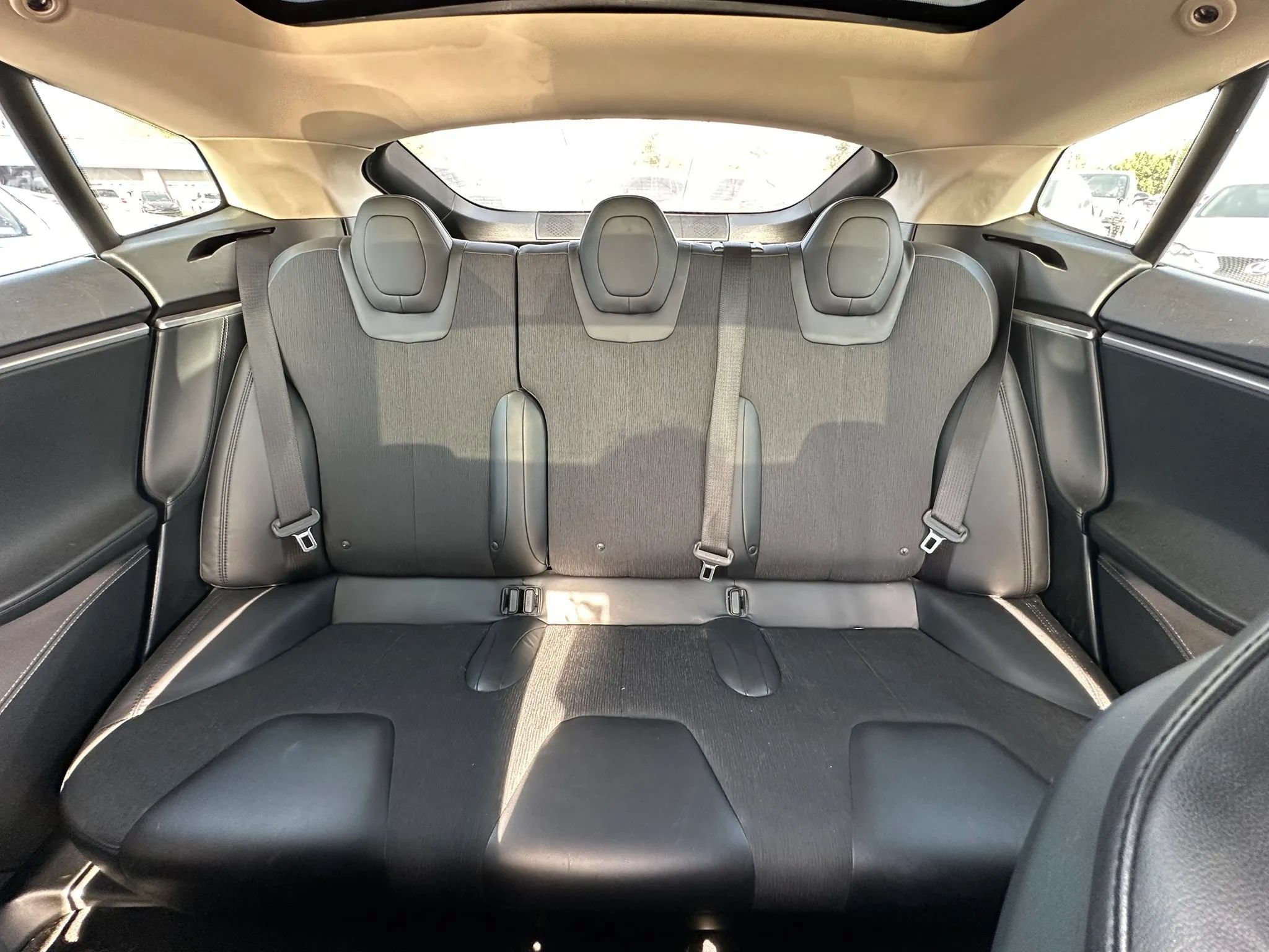 Used 2013 Tesla Model S Performance RWD image 16