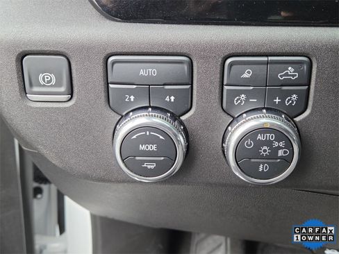 Used 2024 GMC Sierra 1500 SLT image 16