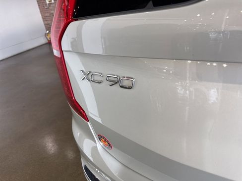 Used 2022 Volvo XC90 T6 Inscription w/ Advanced Package image 18