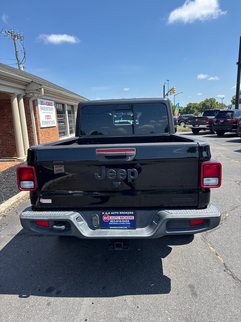 Used 2020 Jeep Gladiator Sport AWD/4WD image 5