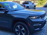 Used 2023 Jeep Grand Cherokee 4WD 4xe image 6